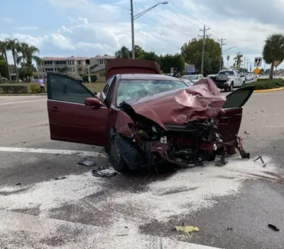 Driver Turns into Oncoming Traffic CapeStyle Magazine Online